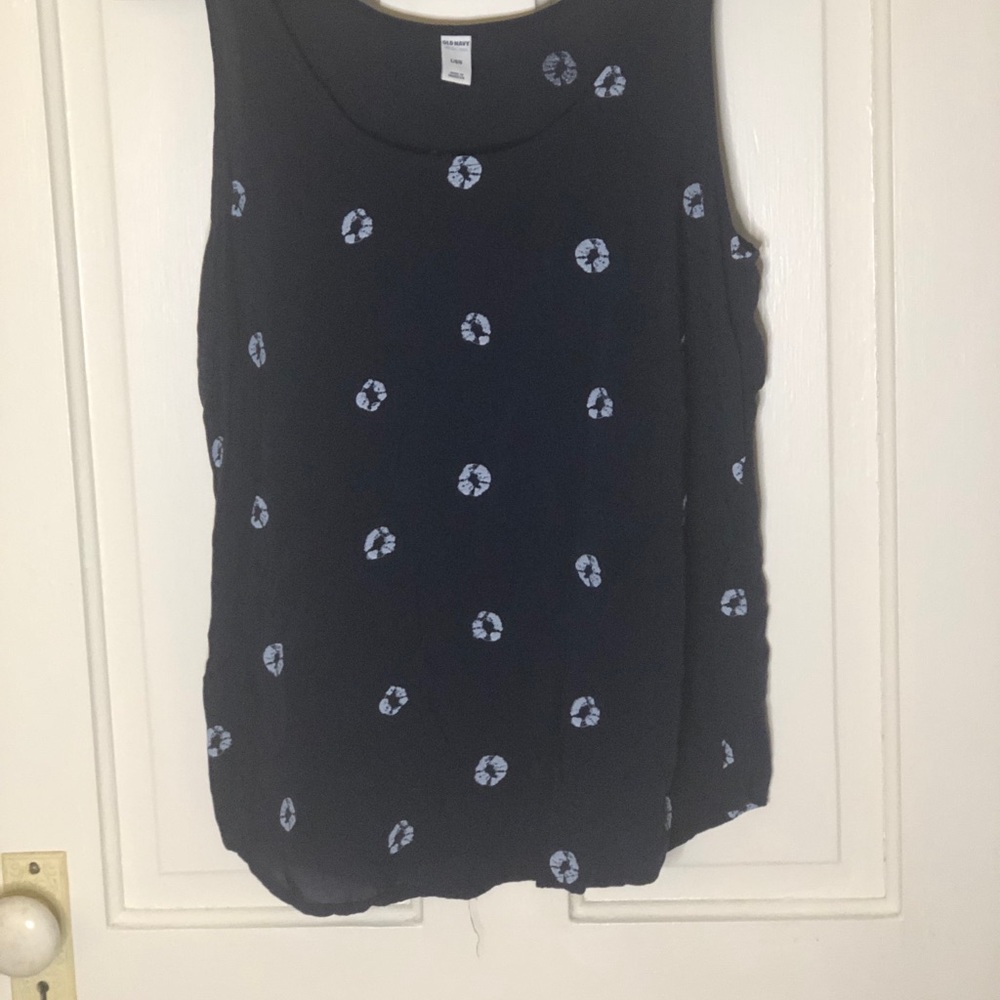 Abstract Printed Tank - Picture 5 of 6